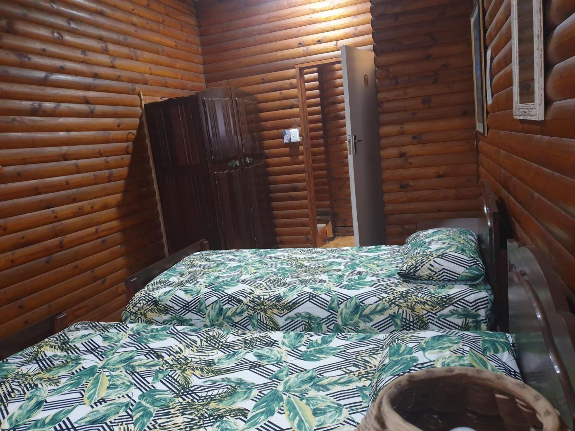 Deep Blue Guest House อมันซิมโทที ภายนอก รูปภาพ